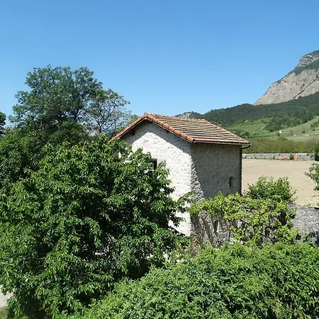 L'enclos 3*